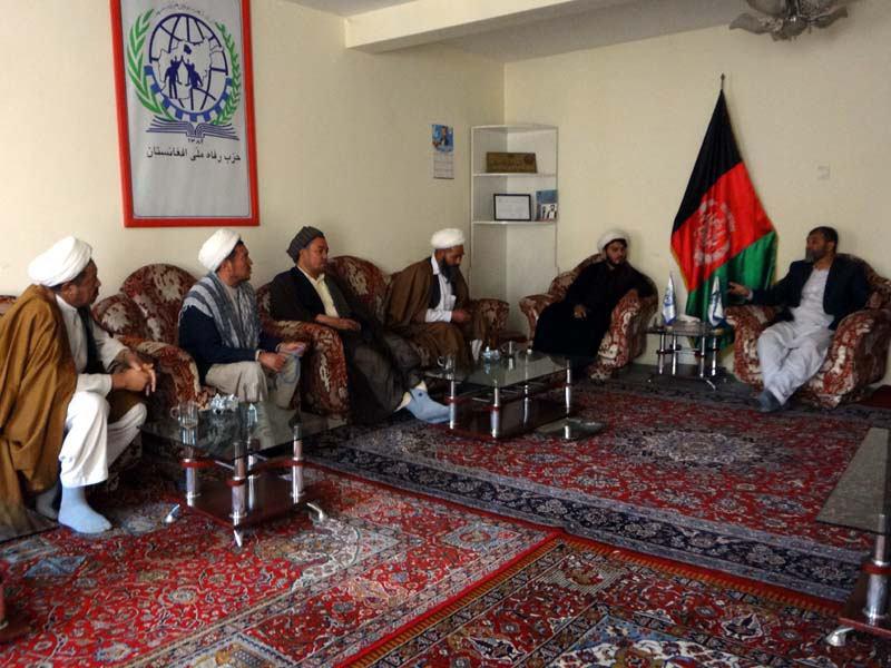 تعدادی از علماء با دبیرکل حزب رفاه ملی افغانستان دیدار نمودند - تصویر دوم خبر