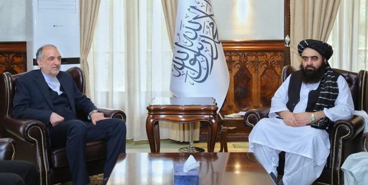  مهاجرین افغانستانی؛ محور دیدار وزیر خارجه طالبان و سفیر ایران در کابل  - خبرگزاری افغان ایرکا
