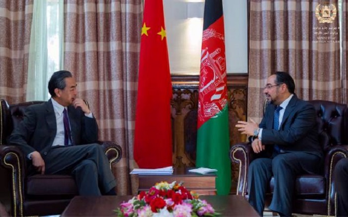 وزیر خارجه چین در دیدار با صلاح الدین ربانی، بر از سر گیری گفتگوهای صلح تأکید کرد - خبرگزاری افغان ایرکا