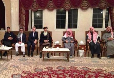 گفتگوی سیاف با مقامات سعودی در مورد اهداف و عوامل افراطیت جاری در جهان اسلام