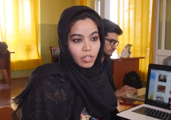 گروهی از جوانان نرم افزارهایی را برای مبارزه با فساد ساخته اند  - تصویر دوم خبر