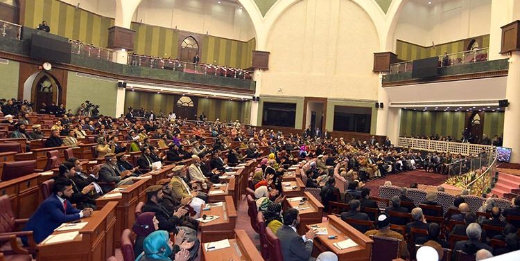 نمایندگان غزنی: حکومت همیشه پس از وقوع فاجعه اقدام می کند - خبرگزاری افغان ایرکا