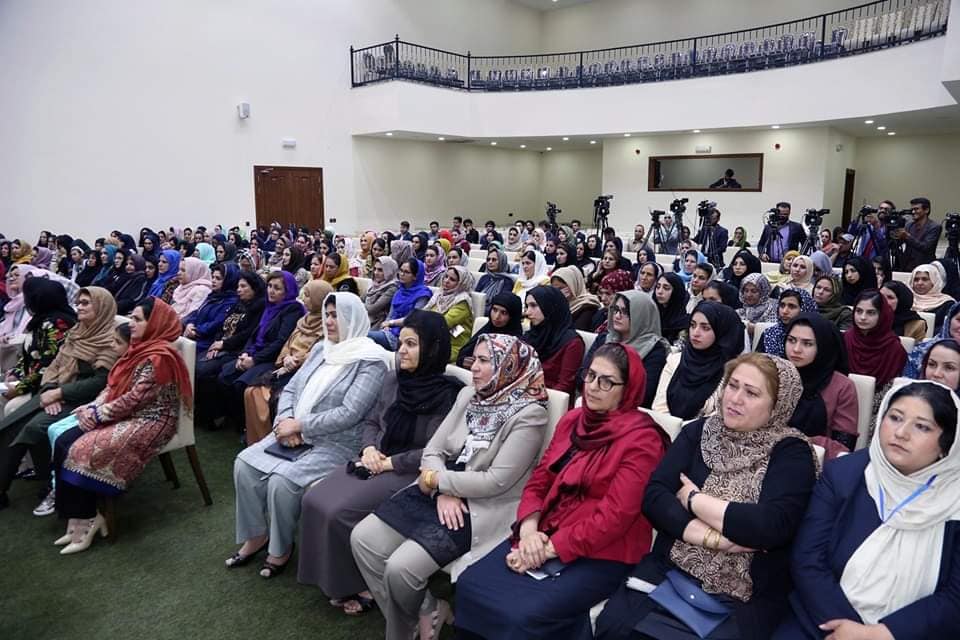 عبدالله به طالبان: مردم نمی خواهند افغانستان به جهنم گذشته برگردد - تصویر دوم خبر