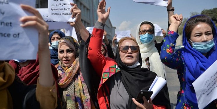  تجمع اعتراضی بانوان با شعار «کار، نان و آموزش» در کابل  - خبرگزاری افغان ایرکا
