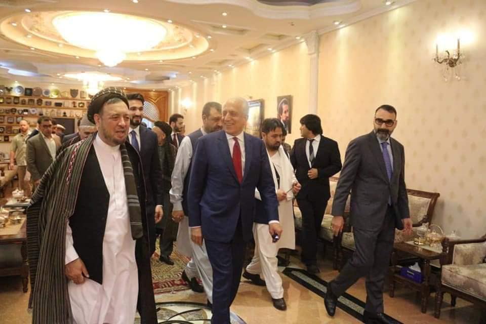 سفر خلیل زاد به ولایت بلخ و دیدار با عطا محمد نور و محقق - خبرگزاری افغان ایرکا