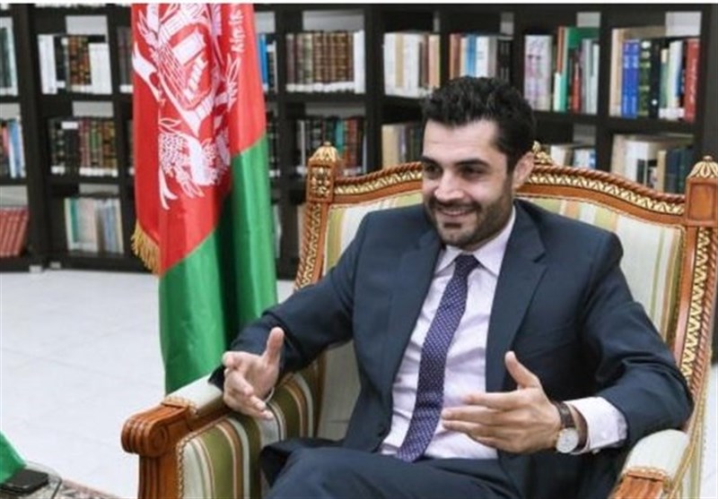 سفیر افغانستان در امارات: دولت مشارکتی ظرفیت جذب طالبان را دارد/ محل مذاکرات تغییر کند 