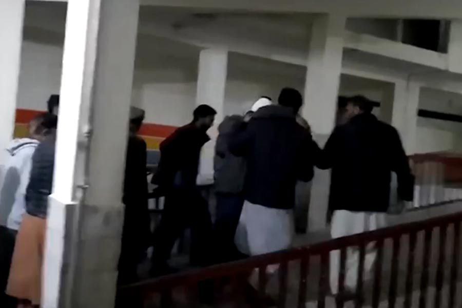 حمله مرگبار در پاکستان؛ هشت تن کُشته و 16 تن دیگر زخمی شدند