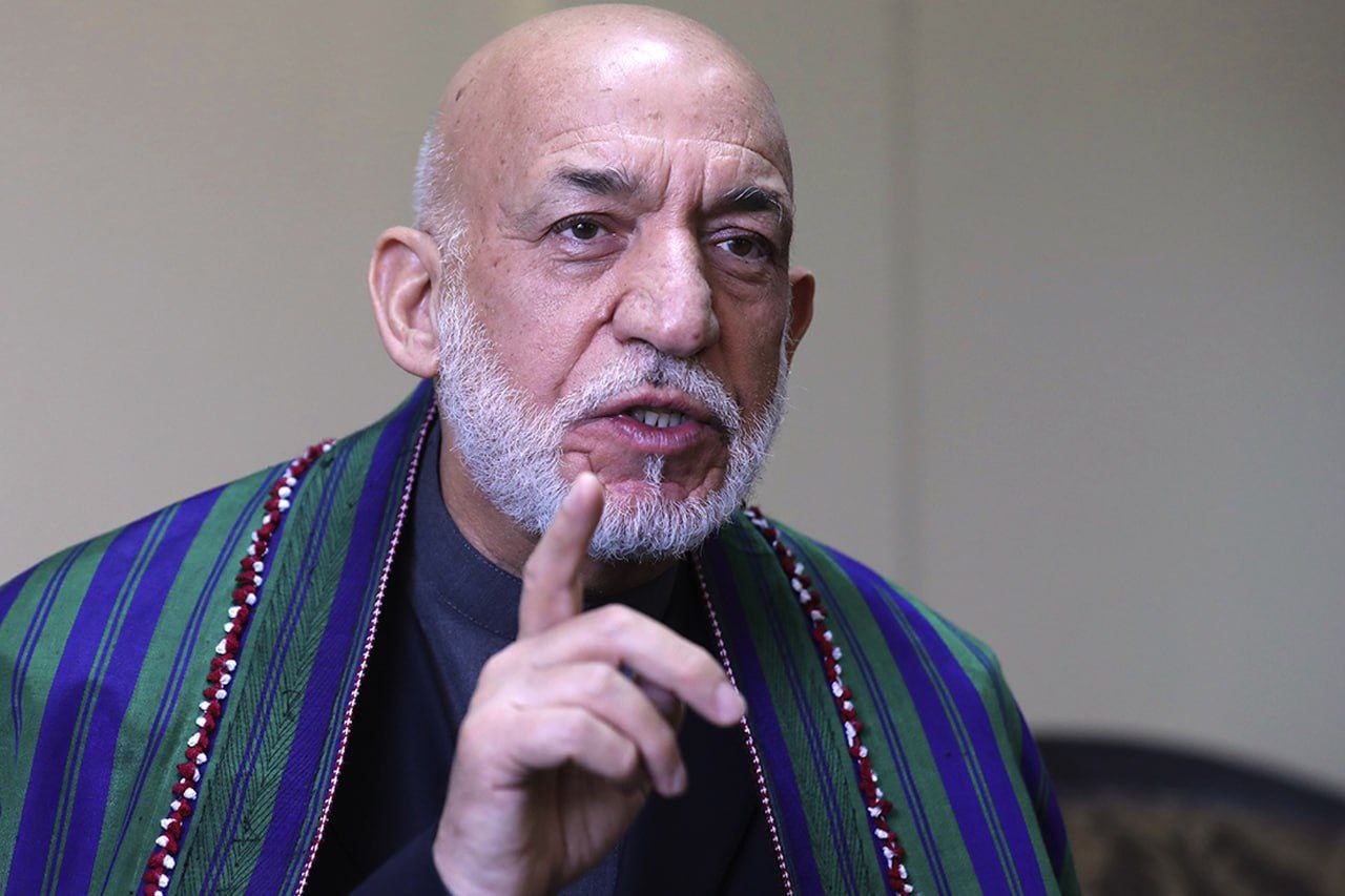کرزی: پاکستان بر موشک هایش نام شخصیت های افغان را می گذارد؛ اما با افغان ها رفتار بد می کند