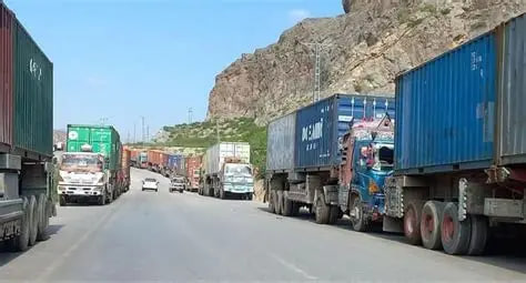 زیان 4.5 میلیارد دالری تجارت پاکستان در پی بسته ماندن راه های تجارتی با افغانستان زیان 4.5 میلیارد دالری تجارت پاکستان در پی بسته ماندن راه های تجارتی با افغانستان