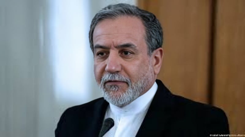 عراقچی: غنی سازی باید ادامه یابد و در صورت تهاجم آمریکا به پایگاه هایشان حمله می کنیم