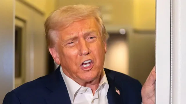 ترامپ برای اولین بار به صورت علنی امکان کاندید شدن در دوره سوم ریاست جمهوری را رد کرد ترامپ برای اولین بار به صورت علنی امکان کاندید شدن در دوره سوم ریاست جمهوری را رد کرد