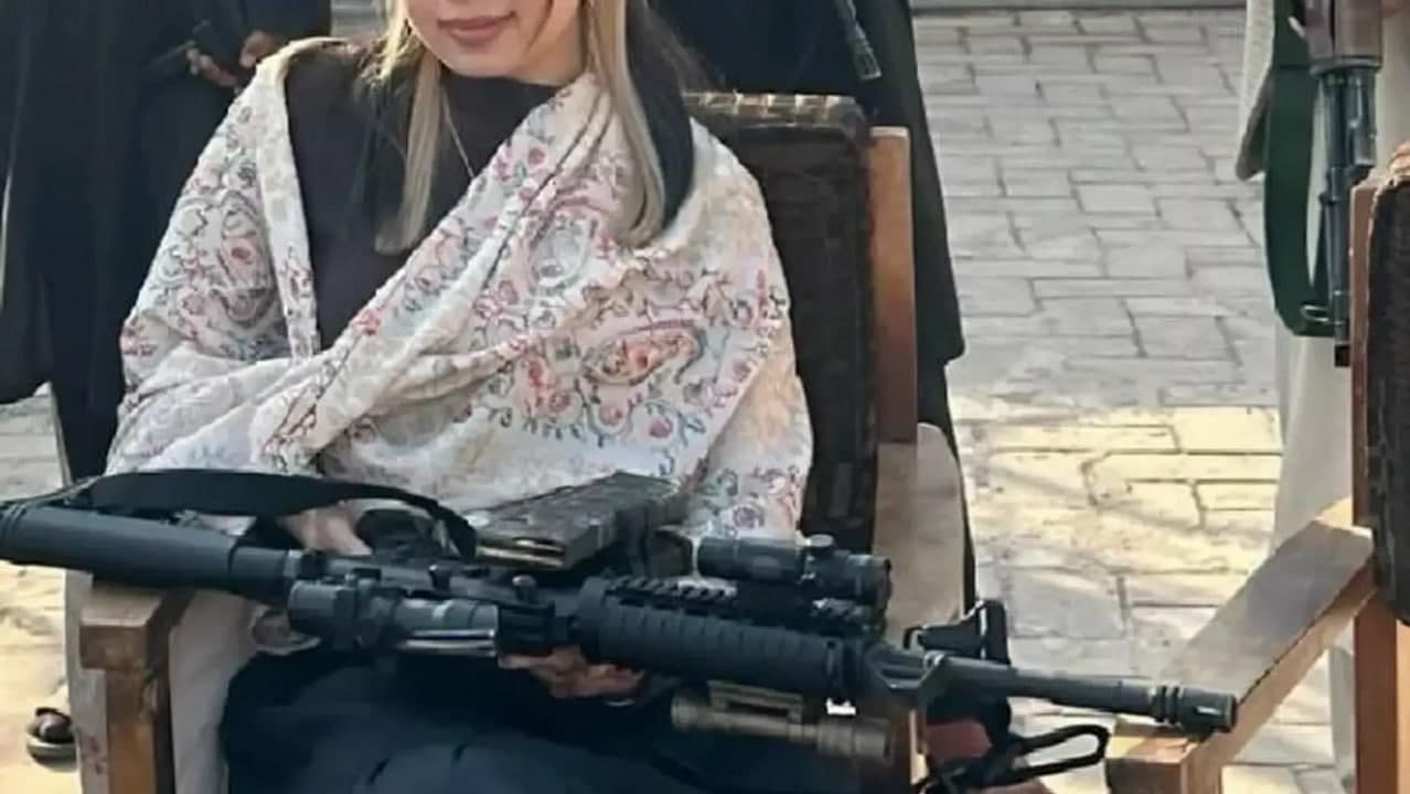 واکنش ها به «اداهای فلمی» طالبان افغان با زنان چینی - تصویر دوم خبر