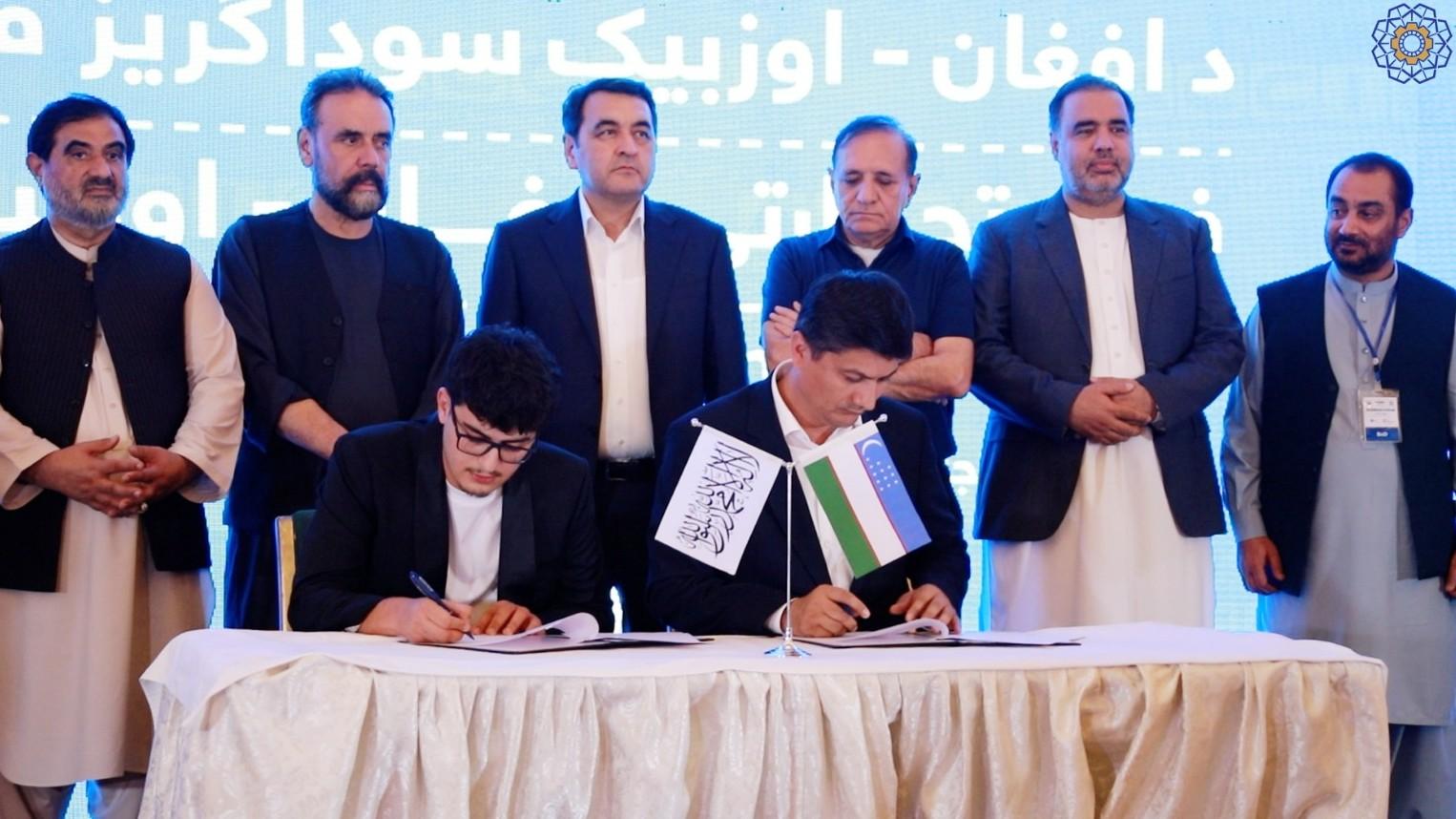 امضای 22 تفاهم نامه تجارتی به ارزش بیش از 200 میلیون دالر میان افغانستان و ازبکستان