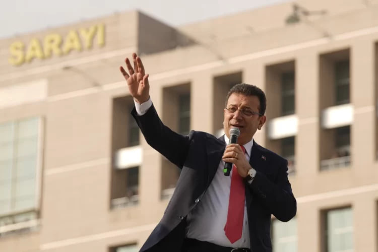 پولیس ترکیه شهردار استانبول و رقیب اصلی اردوغان را بازداشت کرد