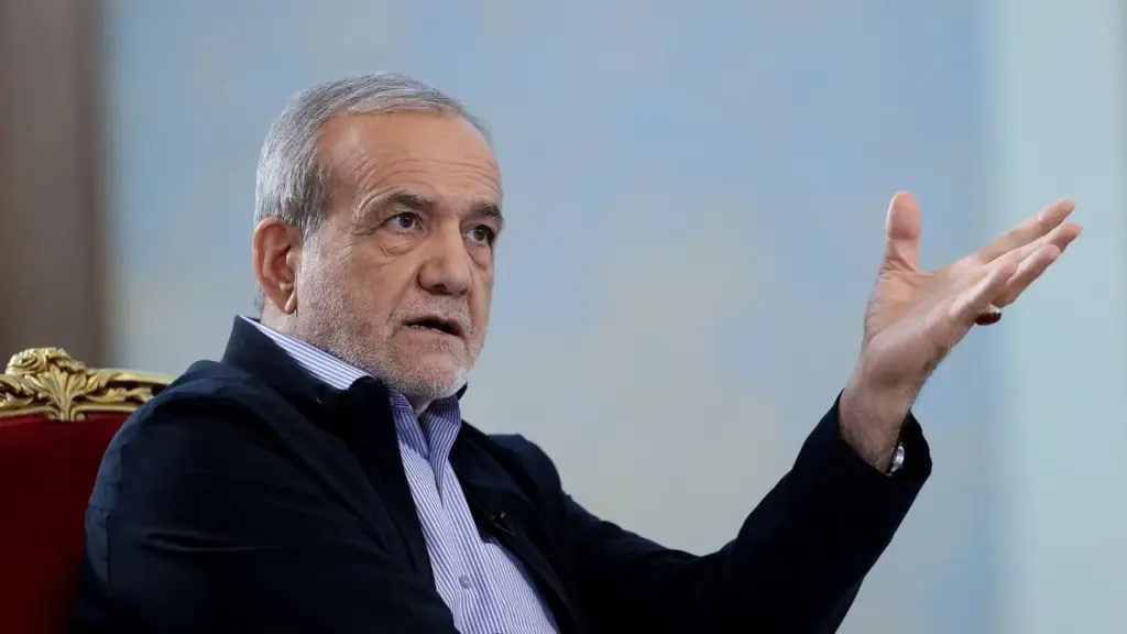 مسعود پزشکیان دستور مذاکره با امریکا را به وزیر خارجۀ ایران صادر کرد مسعود پزشکیان دستور مذاکره با امریکا را به وزیر خارجۀ ایران صادر کرد