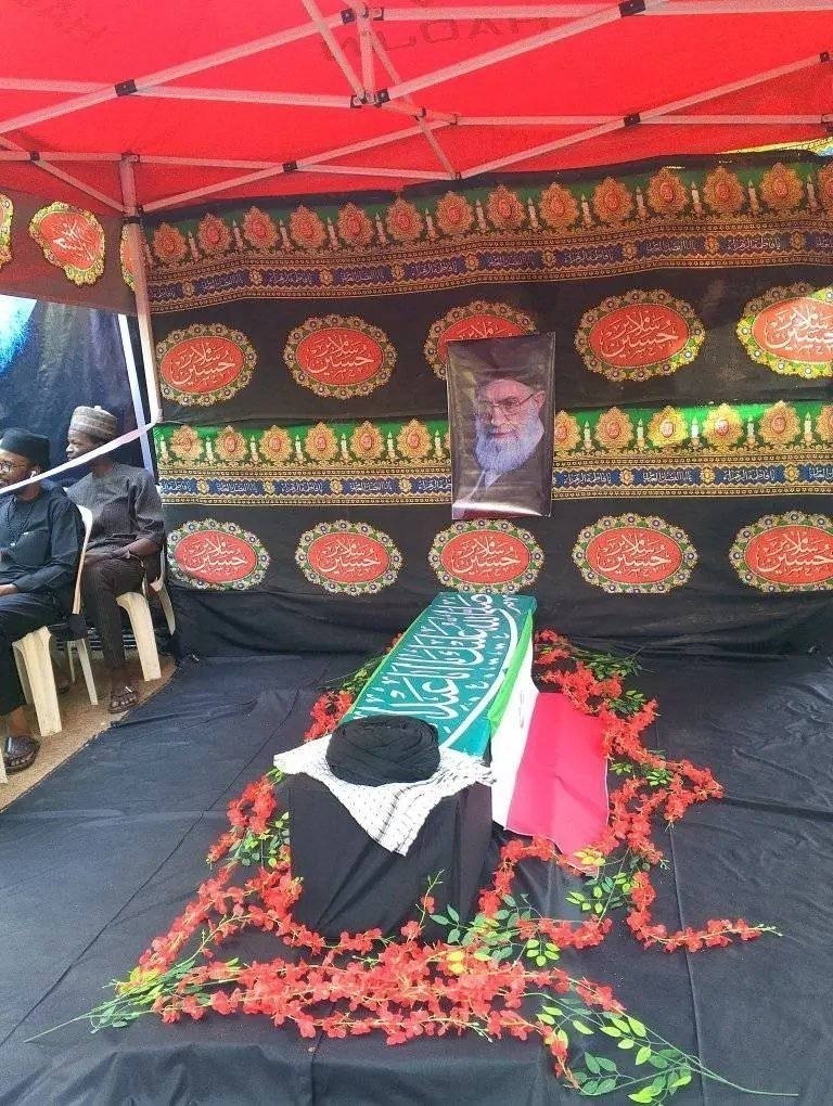مراسم تشییع نمادین رهبر شهید امت اسلامی آیت الله سید علی خامنه ای در نیجریه - تصویر سوم خبر