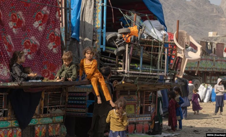  Sharp Rise in Afghan Migrant Returns from Pakistan and Iran 