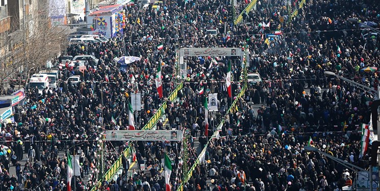 ایرانیان چهل و پنجمین سالگرد انقلاب کشورشان را جشن گرفتند  - خبرگزاری افغان ایرکا