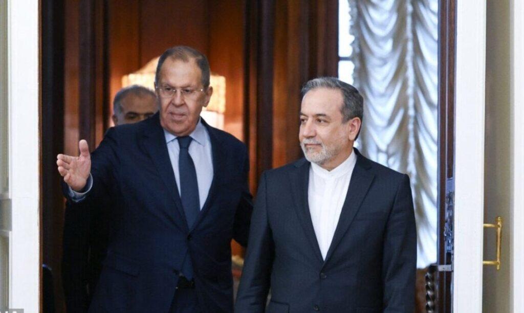 لاوروف و عراقچی دربارۀ مذاکرات میان ایران و امریکا گفت وگو کردند