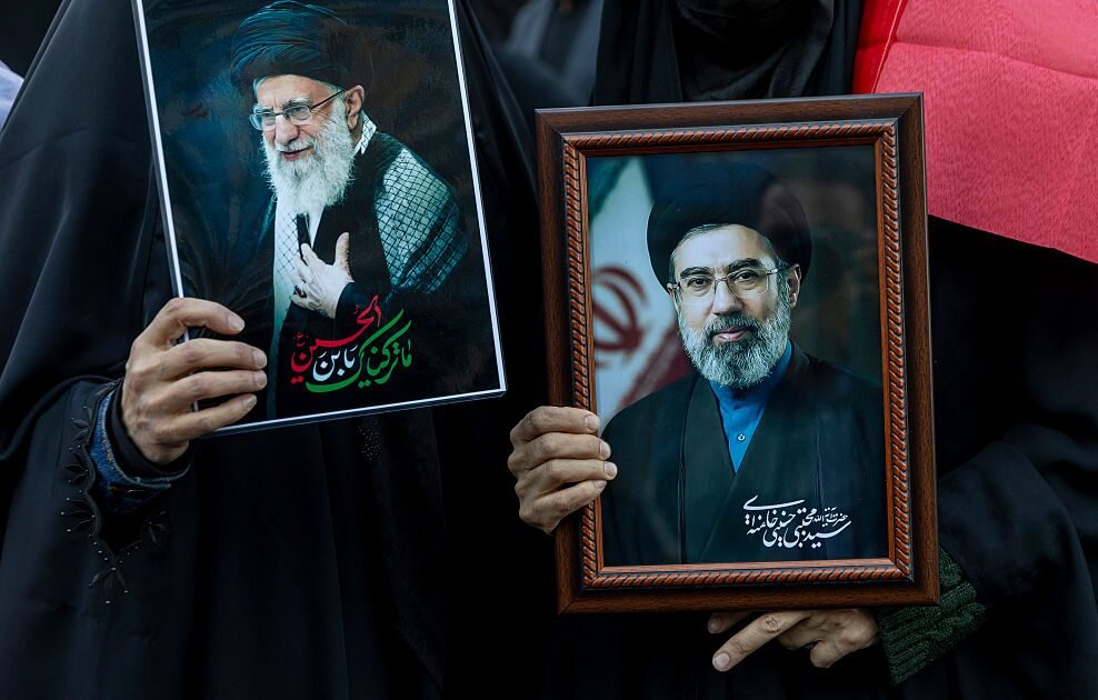 تحلیل رسانه صهیونیستی از رویدادی تاریخی و بی نظیر در ایران؛ تشییع آیت الله خامنه ای، مانور قدرت و پیام استواری نظام به منطقه و جهان تحلیل رسانه صهیونیستی از رویدادی تاریخی و بی نظیر در ایران؛ تشییع آیت الله خامنه ای، مانور قدرت و پیام استواری نظام به منطقه و جهان