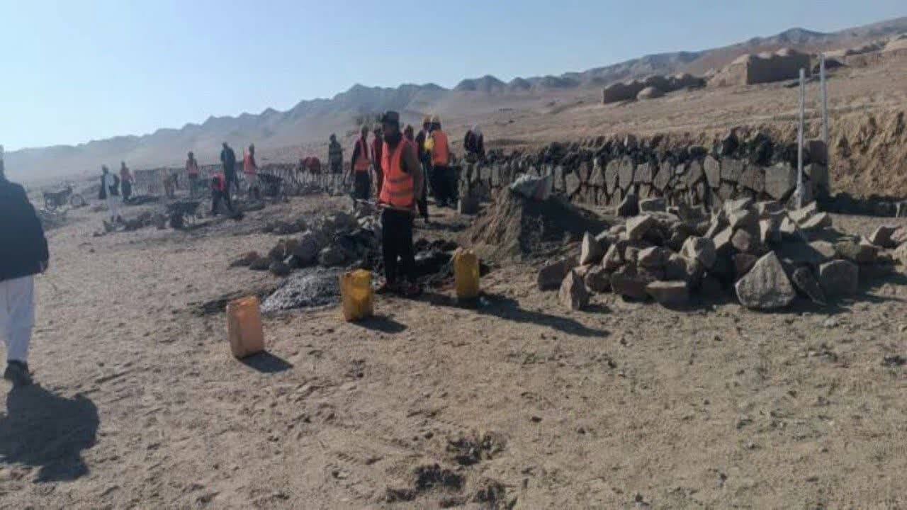  توزیع پول نقد به بیش از 4 هزار کارگر در هرات - خبرگزاری افغان ایرکا