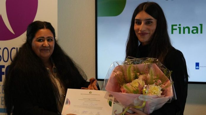 عزیزه اکرمی به عنوان نماینده ی جوانان افغانستان در سازمان ملل انتخاب شد
