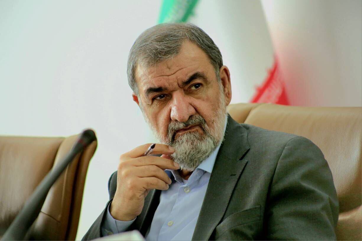 محسن رضایی: هرگونه تعرض به زیرساخت های ایران با پاسخ فلج کننده در خلیج فارس مواجه خواهد شد  - خبرگزاری افغان ایرکا