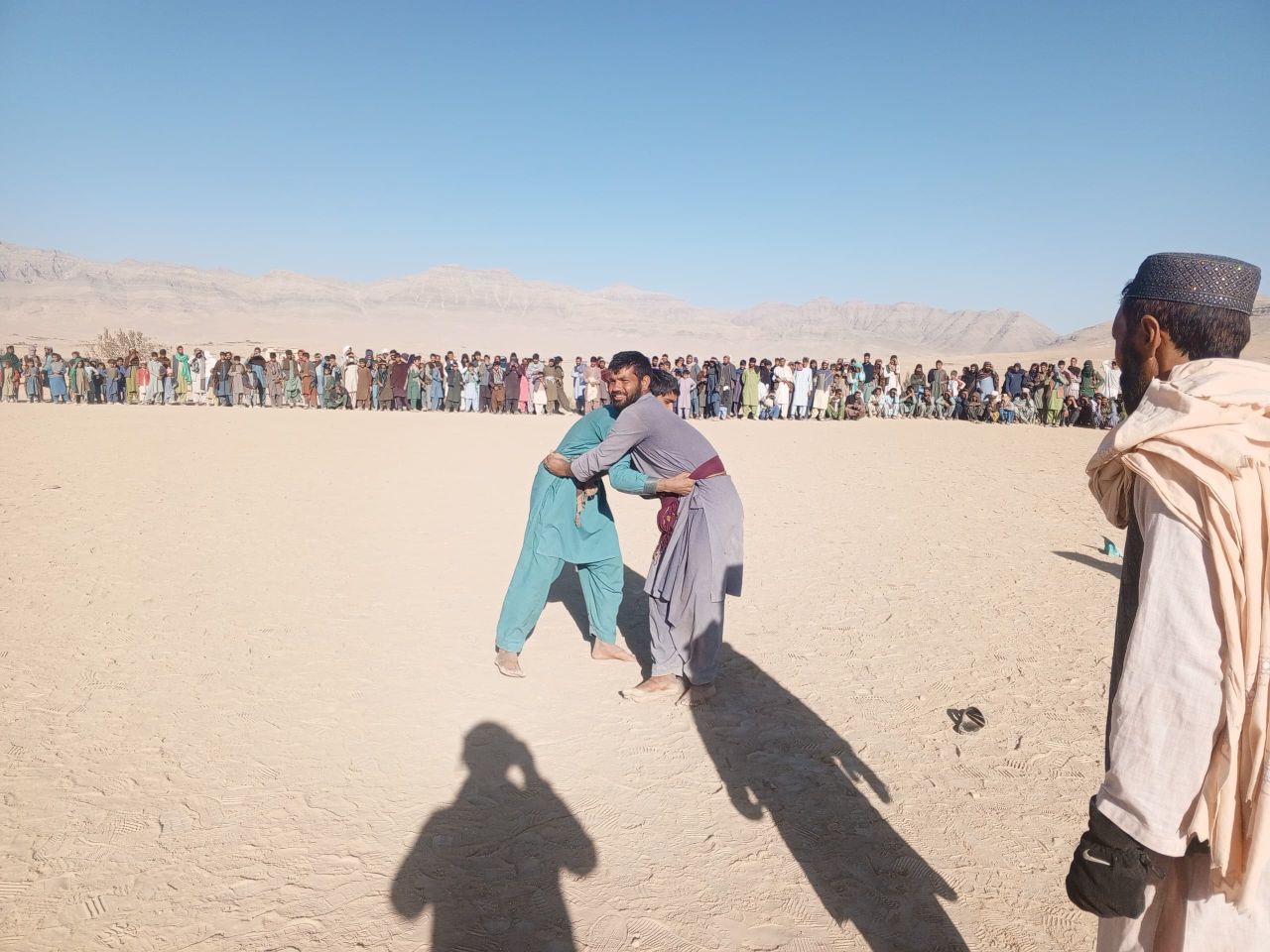 مسابقه کشتی رستمی در ولسوالی کجران دایکندی با استقبال پرشور برگزار شد