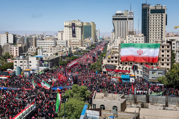 واشنگتن پست: پس از تشییع باشکوه، مقامات ایرانی جسورتر شده اند واشنگتن پست: پس از تشییع باشکوه، مقامات ایرانی جسورتر شده اند