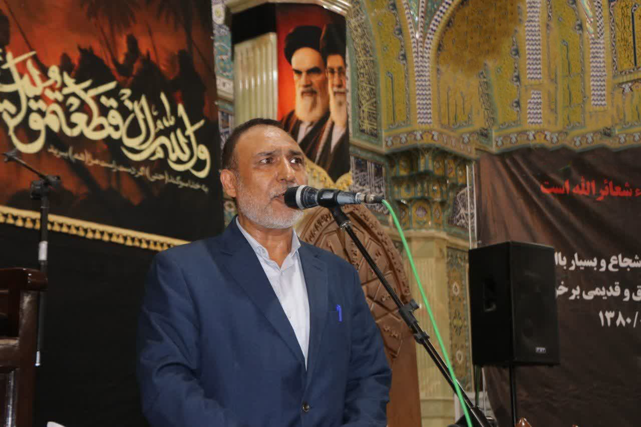 بزرگداشت رهبر شهید انقلاب اسلامی در قم؛ تأکید مهاجران افغانستانی بر وحدت و مقابله با استکبار - گالری تصاویر خبر