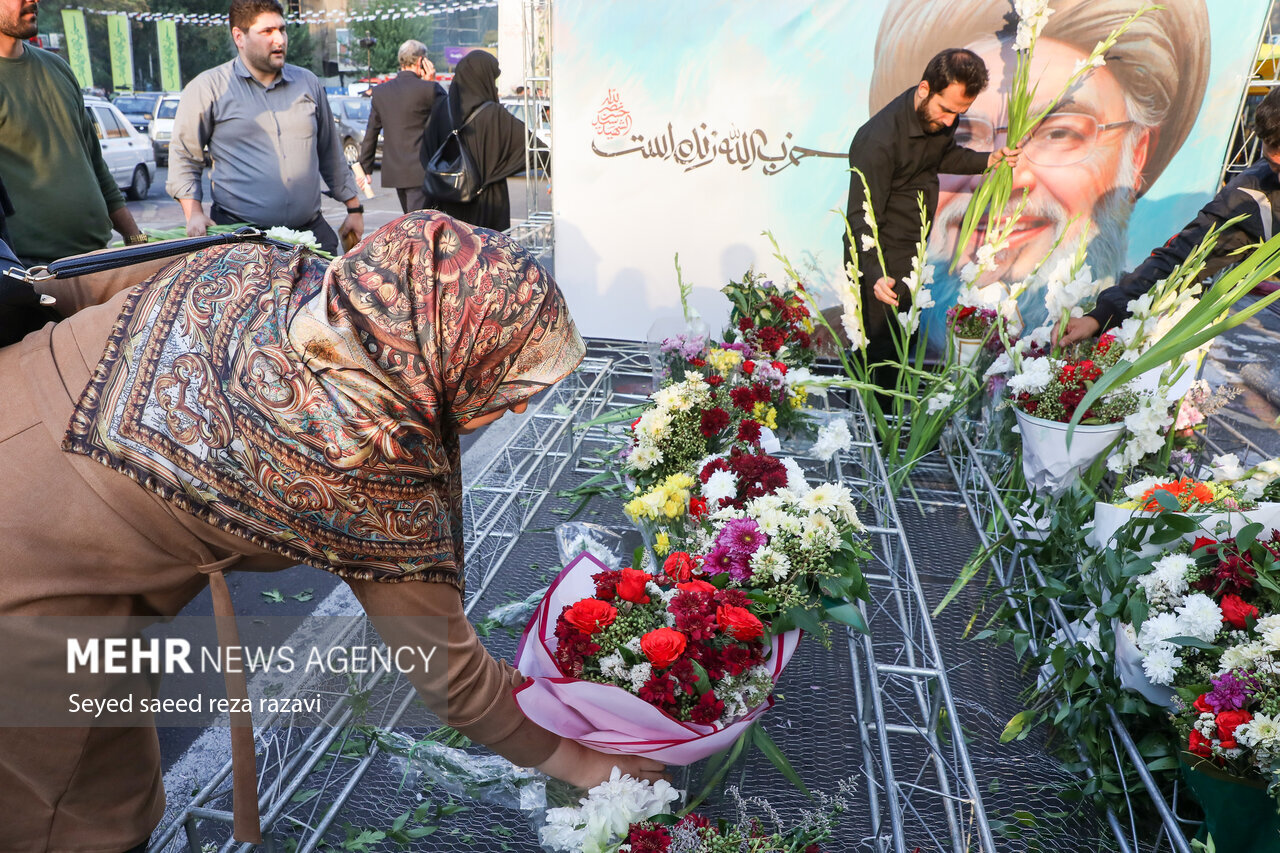  گلباران تصویر سید مقاومت در میدان فلسطین تهران 