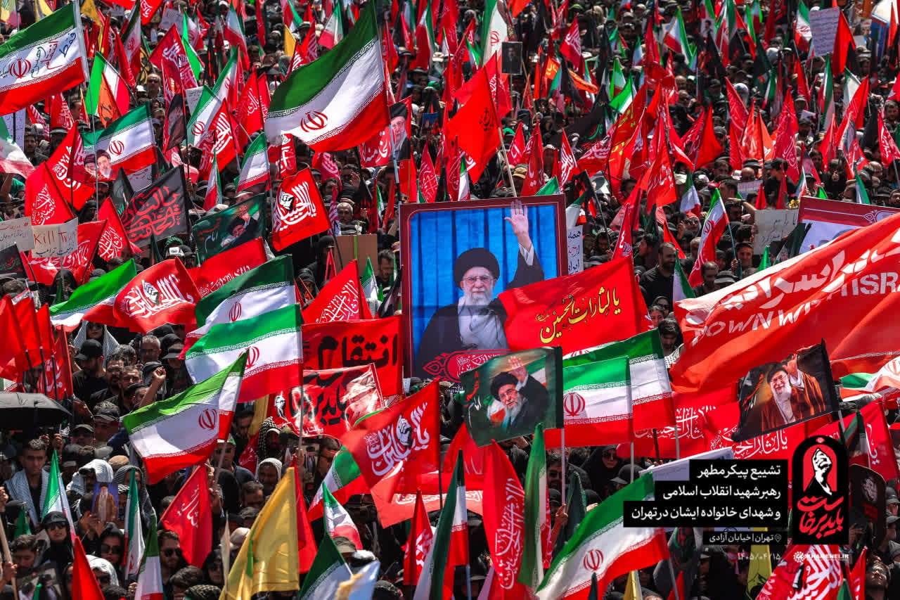 پایتخت ایران در سوگ رهبر شهید انقلاب اسلامی؛ بدرقه باشکوهِ رهبر شهید با حضور مردم و مسئولان - گالری تصاویر خبر