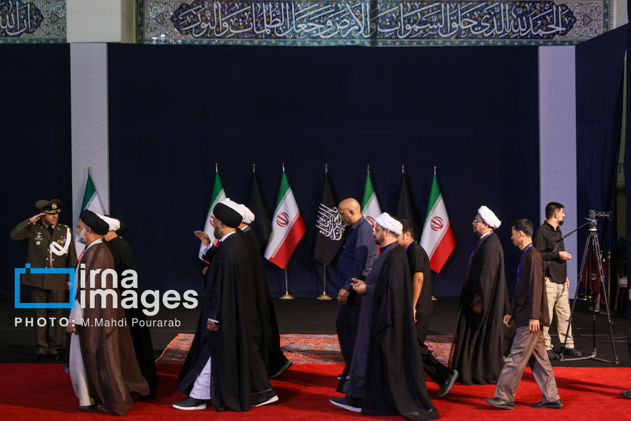 تصاویر آغاز مراسم ادای احترام به رهبر شهید انقلاب در تهران - گالری تصاویر خبر