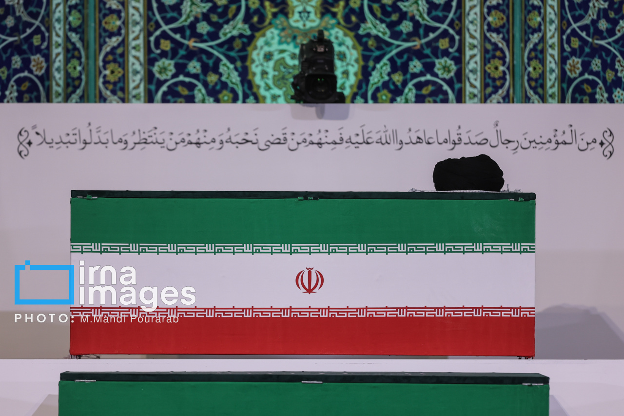 تصاویر آغاز مراسم ادای احترام به رهبر شهید انقلاب در تهران - گالری تصاویر خبر