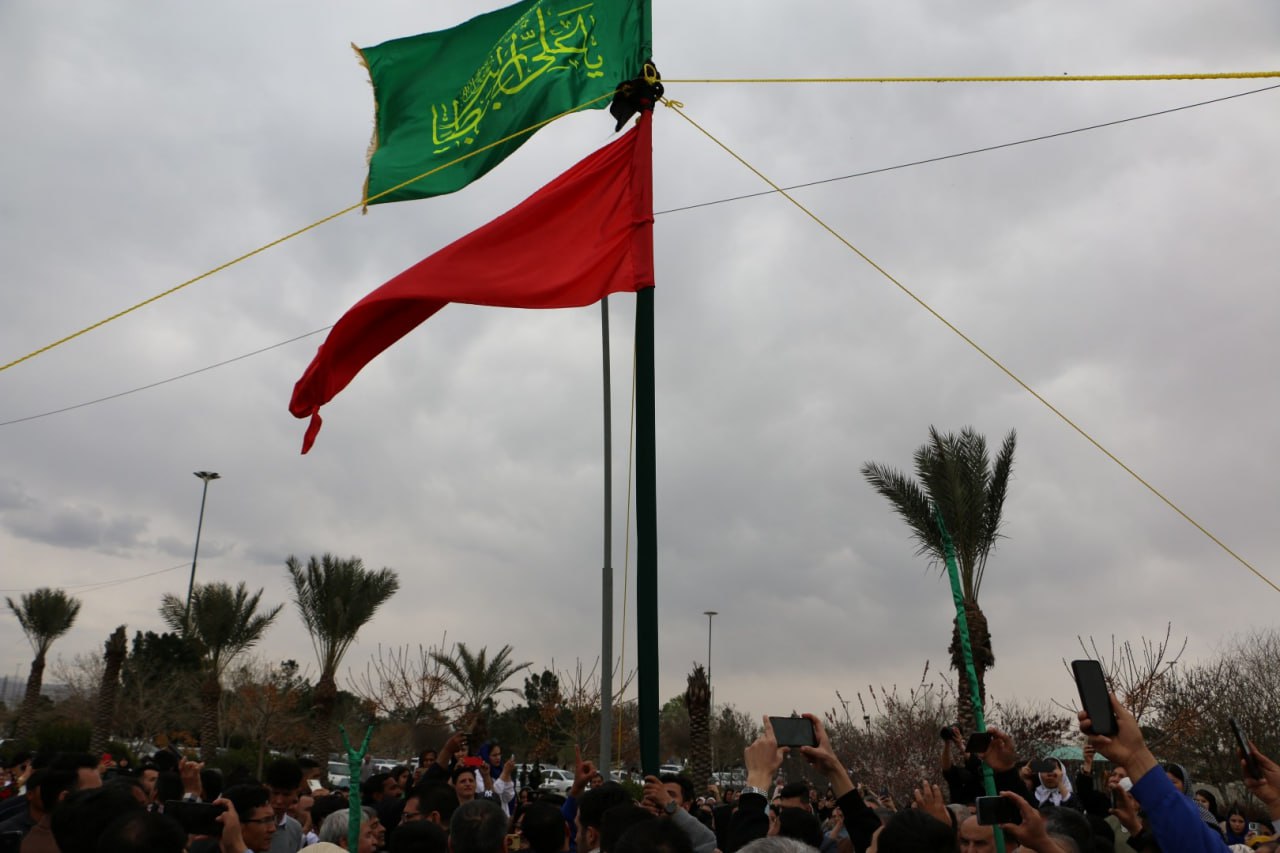 برگزاری آیین سنتی «جهنده بالا» منتسب به امام علی(ع) از سوی مهاجرین در تهران - گالری تصاویر خبر