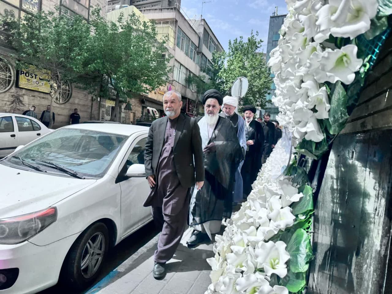 مراسم بزرگداشت حاجیه خانم طاهره قمی با حضور دبیرکل حزب رفاه ملی افغانستان در تهران برگزار شد - گالری تصاویر خبر