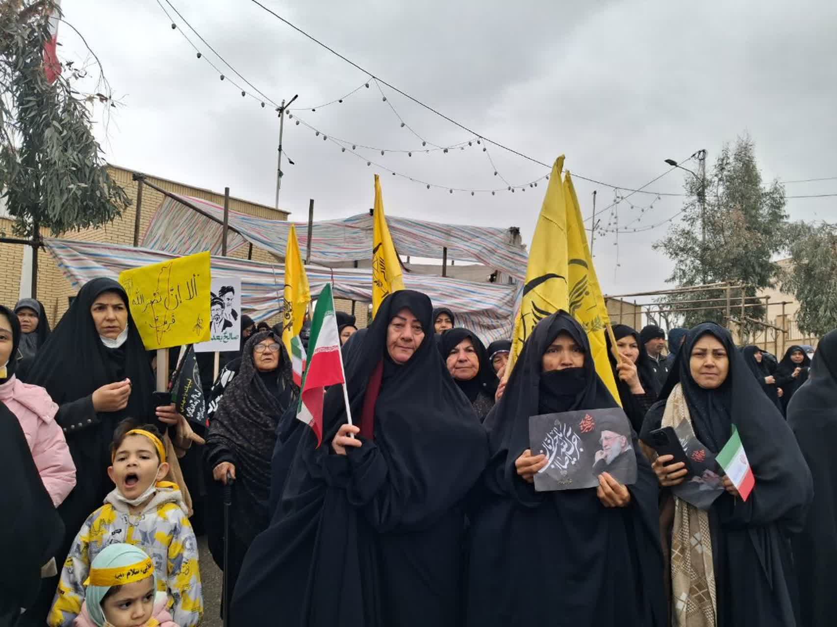 حضور پر شور مهاجرین افغانستان مقیم ایران در راهپیمایی روز جهانی قدس  - گالری تصاویر خبر