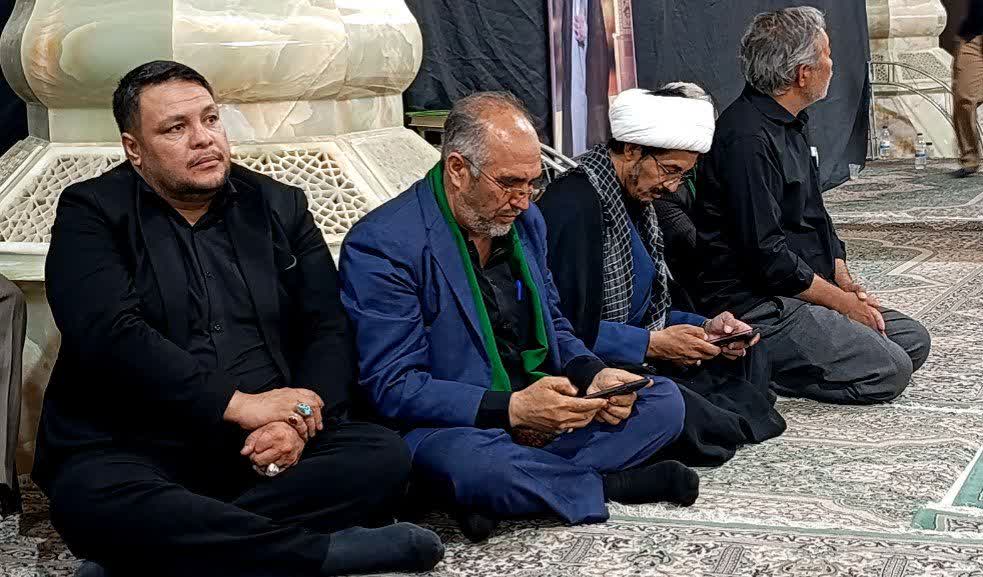 بزرگداشت رهبر شهید انقلاب اسلامی در قم؛ تأکید مهاجران افغانستانی بر وحدت و مقابله با استکبار - گالری تصاویر خبر