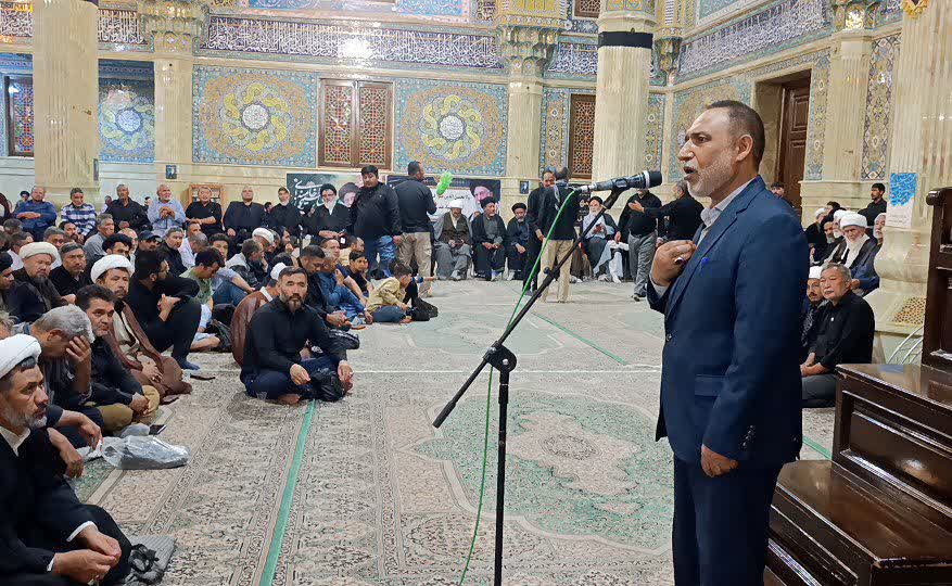 بزرگداشت رهبر شهید انقلاب اسلامی در قم؛ تأکید مهاجران افغانستانی بر وحدت و مقابله با استکبار - گالری تصاویر خبر