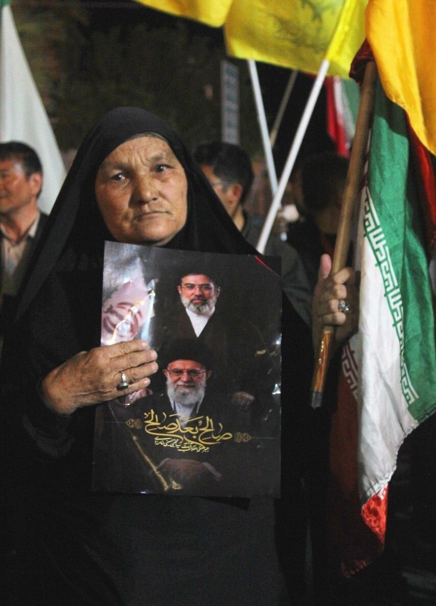 مهاجرین افغانستانی قم در بیش از دو ماه حضور فعال: از روشنگری فرهنگی تا پذیرایی از عاشقان ولایت در موکب ها - گالری تصاویر خبر