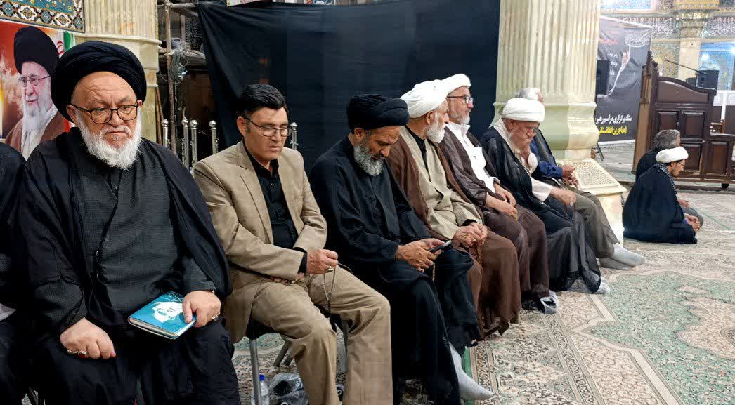 بزرگداشت رهبر شهید انقلاب اسلامی در قم؛ تأکید مهاجران افغانستانی بر وحدت و مقابله با استکبار - گالری تصاویر خبر