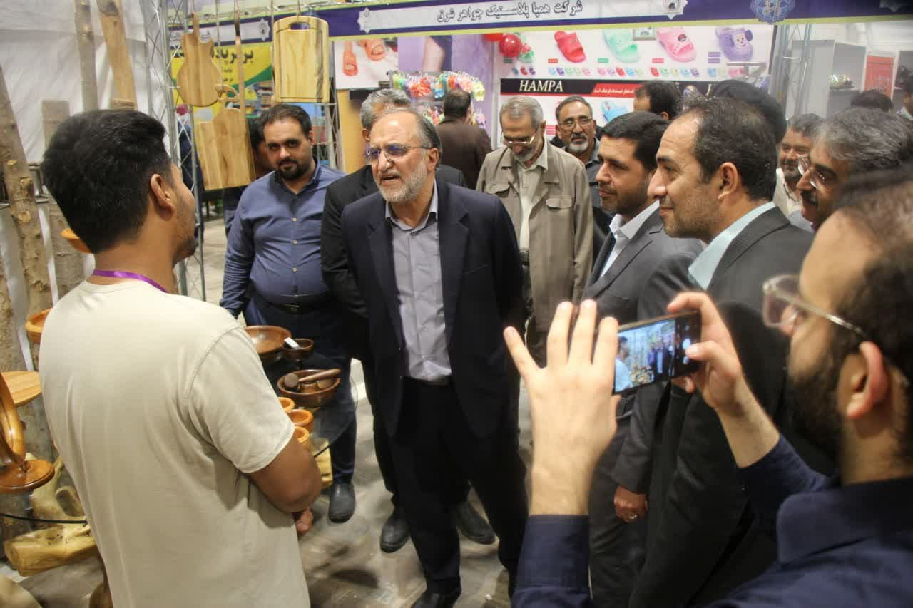 اولین نمایشگاه دستاوردها و توانمندی های مهاجران خارجی در قم