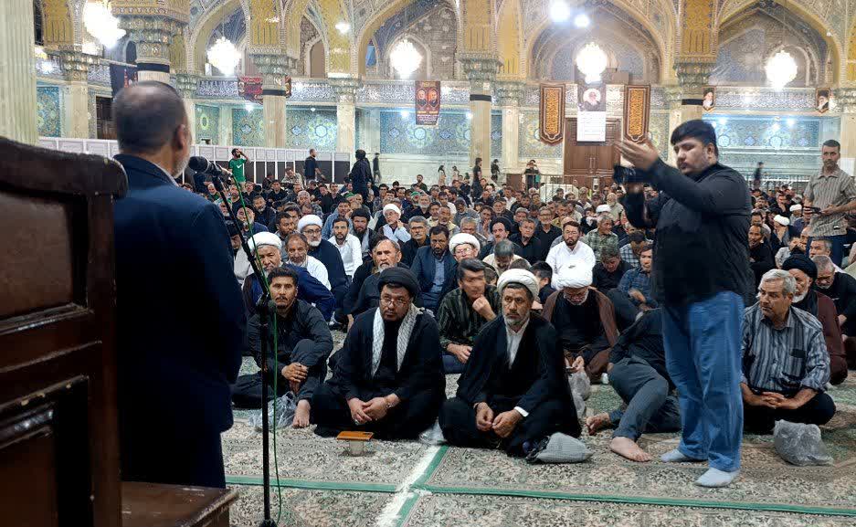 بزرگداشت رهبر شهید انقلاب اسلامی در قم؛ تأکید مهاجران افغانستانی بر وحدت و مقابله با استکبار - گالری تصاویر خبر