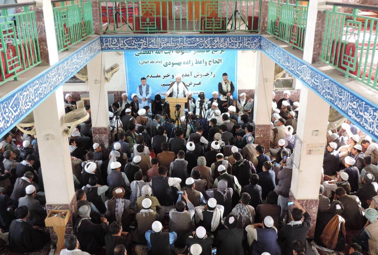 آیت الله واعظ زاده بهسودی: مشکلات شیعیان را از راه گفت وگو با مقام ها پی گیری می کنم  - گالری تصاویر خبر