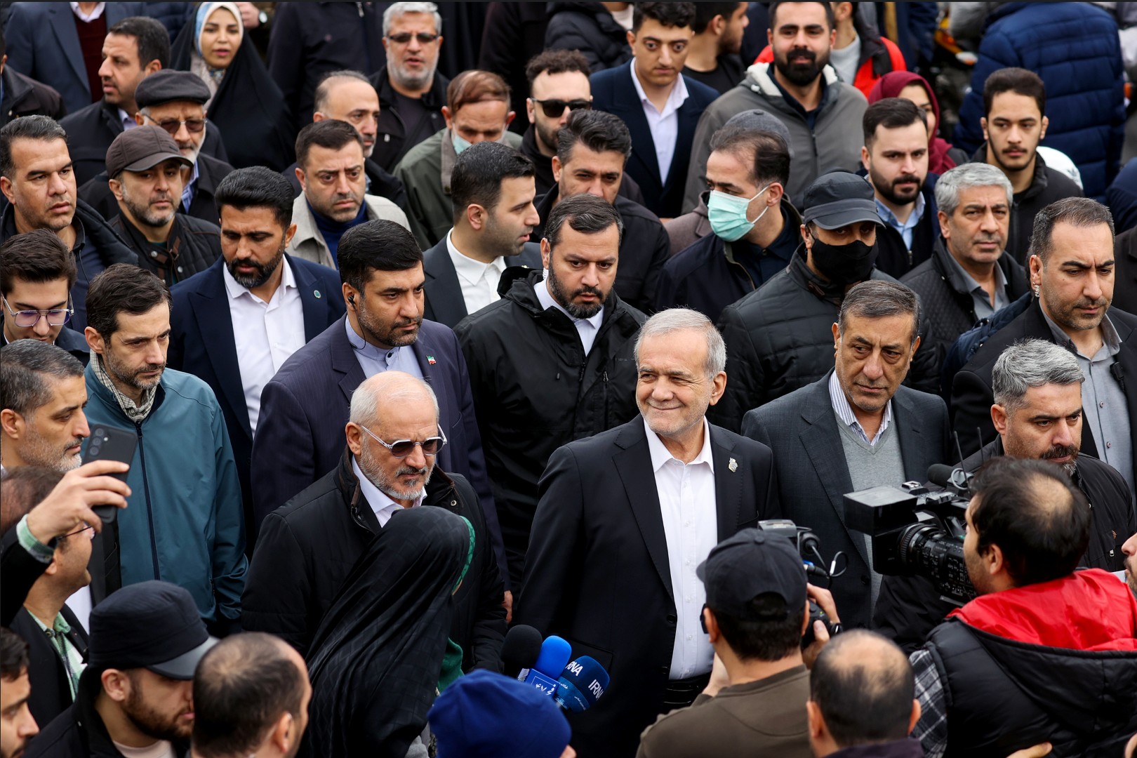 پیام ایران به همسایگان: امنیت منطقه را بدون دخالت بیگانگان تأمین کنیم  - گالری تصاویر خبر