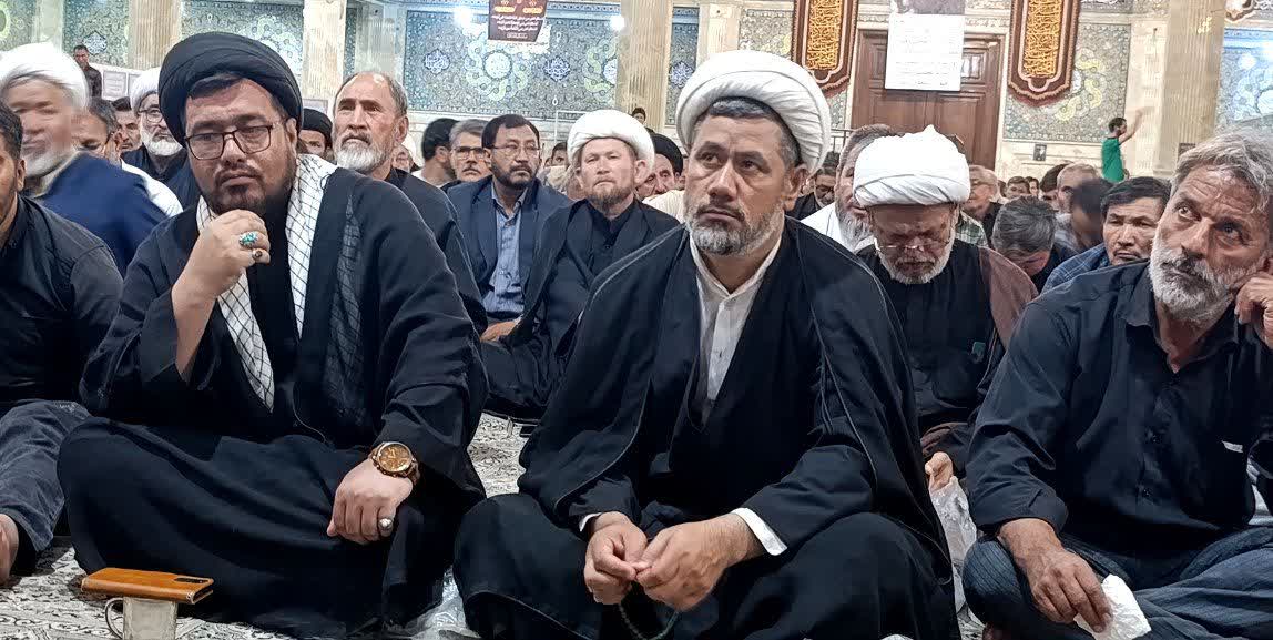 بزرگداشت رهبر شهید انقلاب اسلامی در قم؛ تأکید مهاجران افغانستانی بر وحدت و مقابله با استکبار - گالری تصاویر خبر