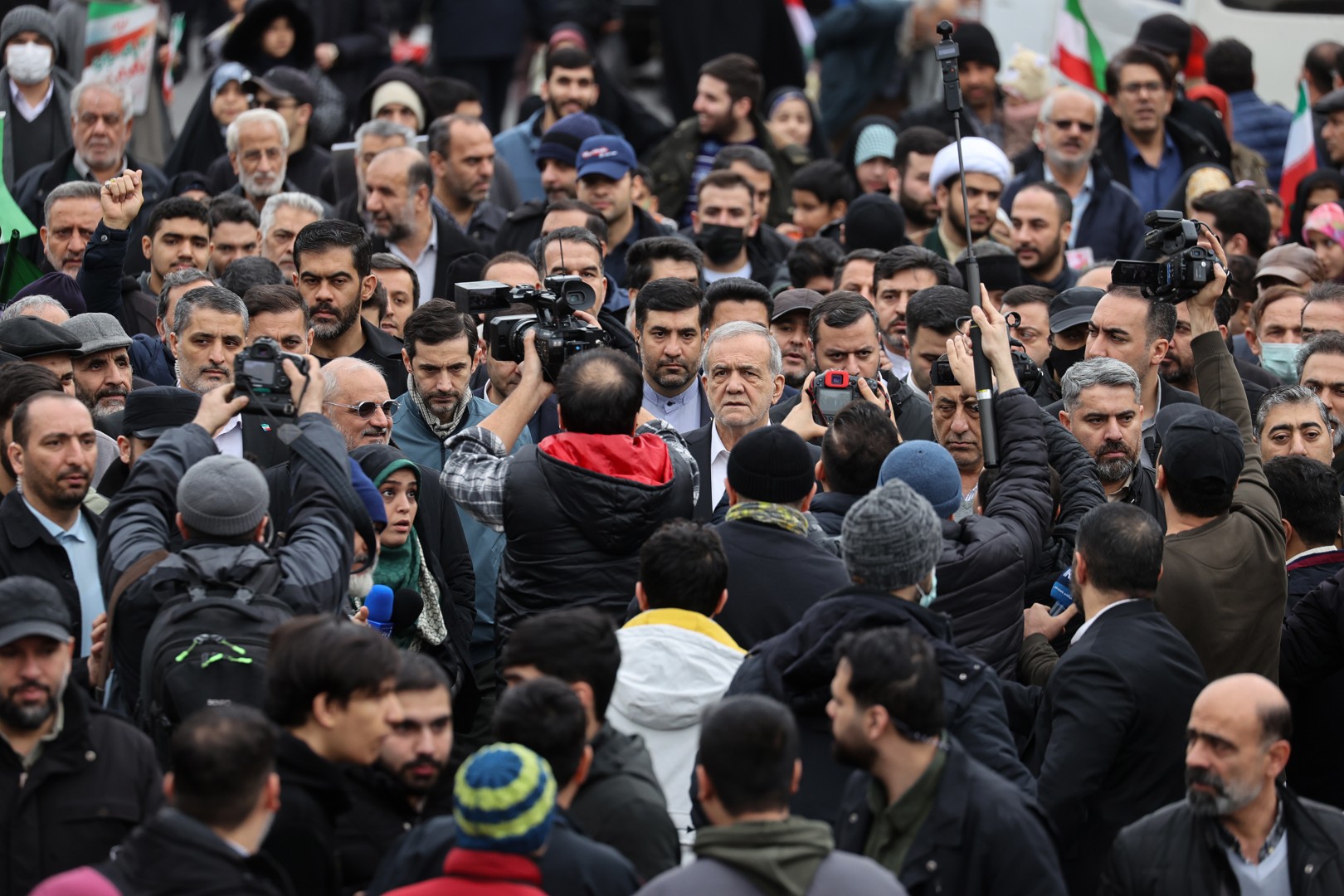 پیام ایران به همسایگان: امنیت منطقه را بدون دخالت بیگانگان تأمین کنیم  - گالری تصاویر خبر