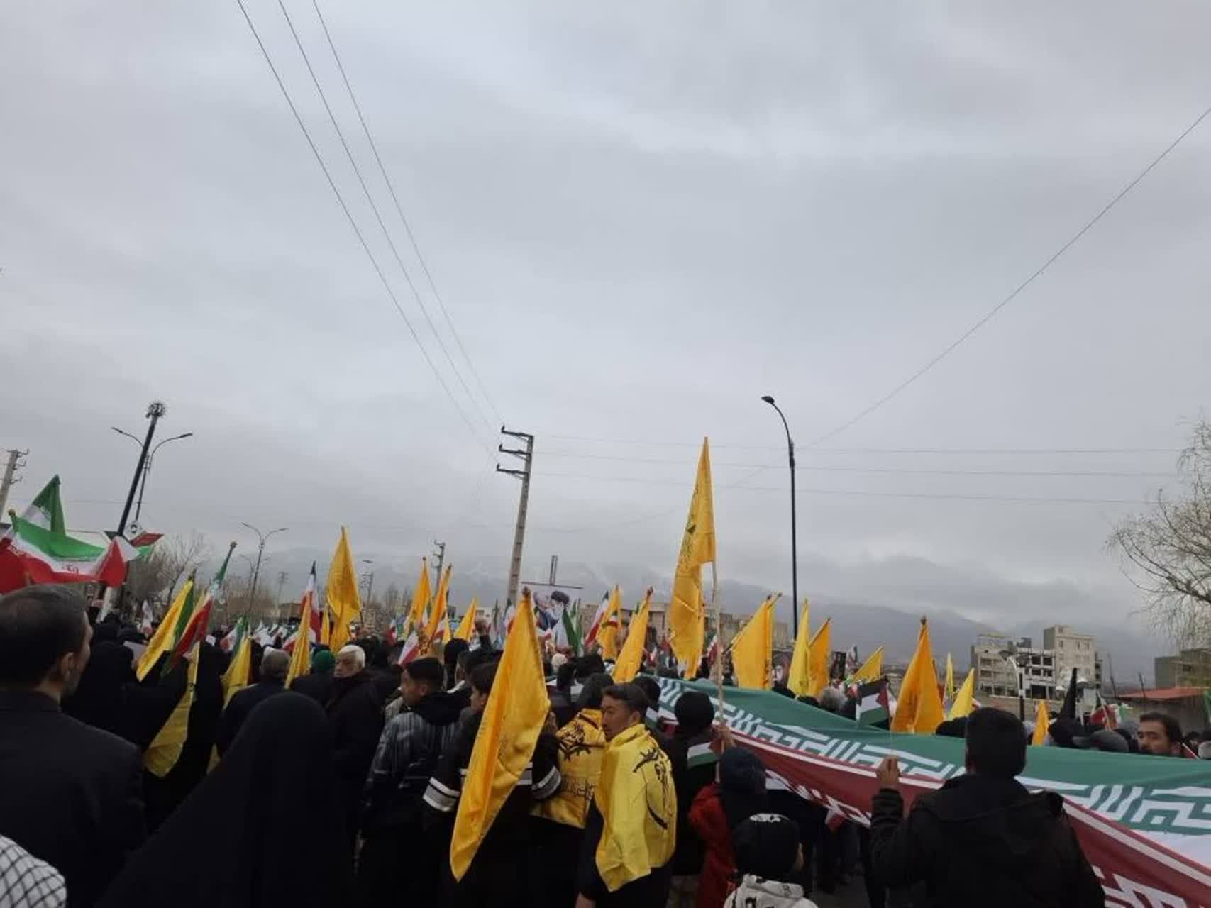 حضور پر شور مهاجرین افغانستان مقیم ایران در راهپیمایی روز جهانی قدس  - گالری تصاویر خبر