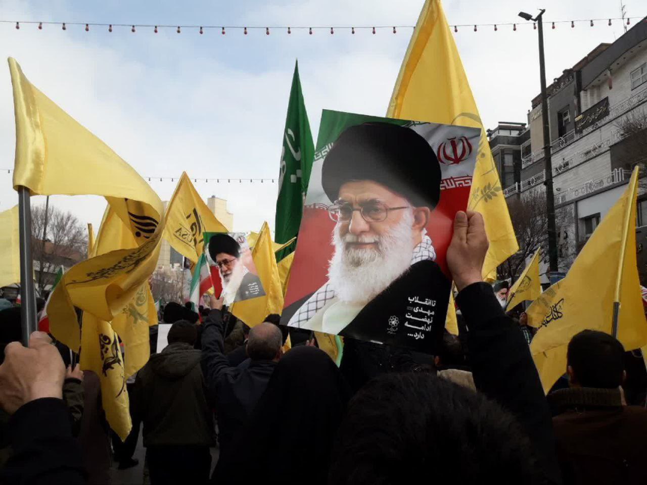 حضور گسترده مهاجرین افغانستانی مقیم ایران در راهپیمایی 22 دلو - گالری تصاویر خبر