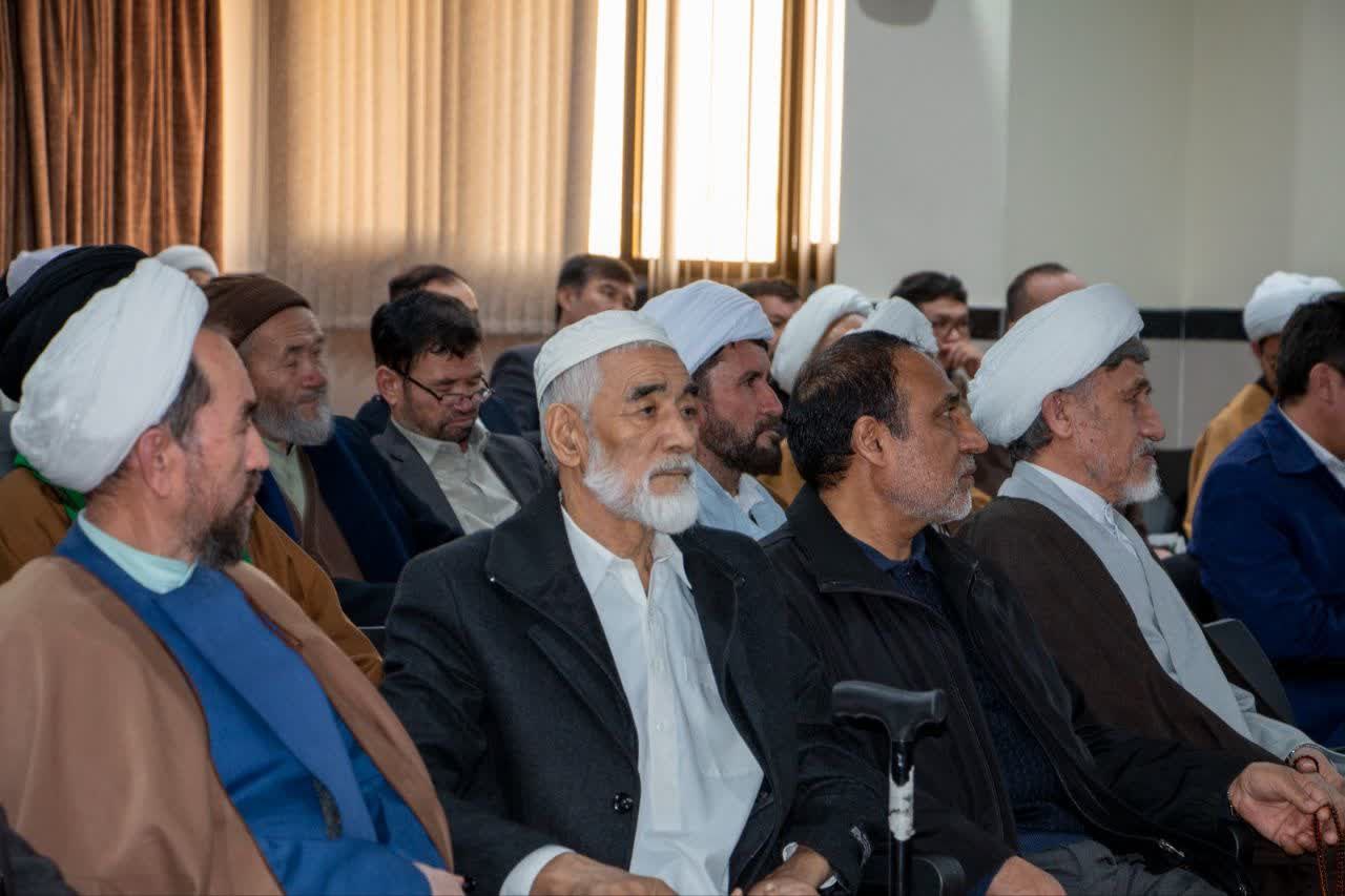 مراسم رونمایی از سه اثر شهید ابوذر غزنوی در قم برگزار شد - گالری تصاویر خبر